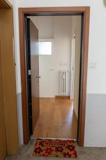 Apartment Near Linate Duomo and Central Station Minutes Away - 9