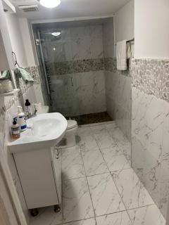 designer abode condo min to Manhattan in jersey city - 3