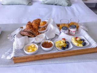 Bella Madre Guesthouse - 1