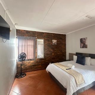 MBT Lodge - 8