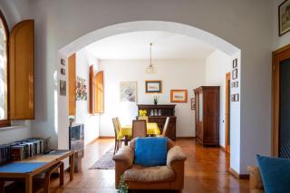 Villa d'Este - Historic City Villa with WiFi & Air Conditioning - 4