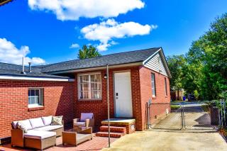 Cozy Columbus Retreat - 8