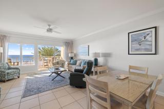 Admiral's Quarters 307 - 7