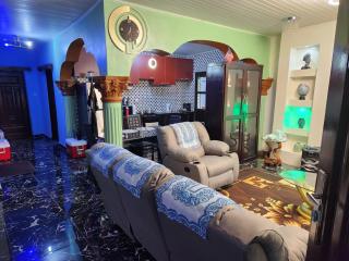 Cozy Flat 5 Minutes To Beach - 4