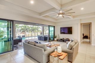 Private Poolside Lounge! Waterfront Cape Coral Gem - 8