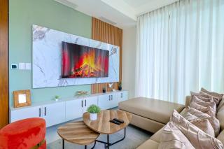 Luxury Upscale Centric Condo, - 9