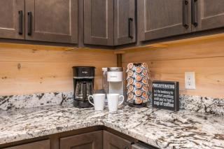 Rustic RidgeView Hot Tub Grill Foosball More - Cove Creek Cascades - 5