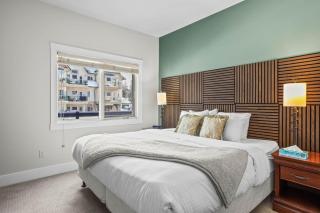 Mountain Escape 2BR Hot tub and Pool Near Banff - 9