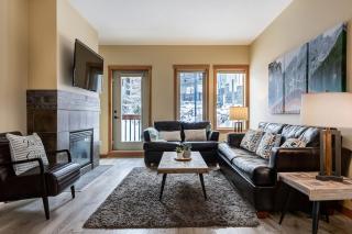 3BR Rockies Condo Heated Pool and Hot Tub - 4