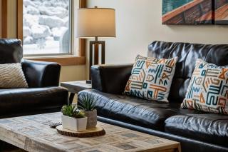 3BR Rockies Condo Heated Pool and Hot Tub - 1