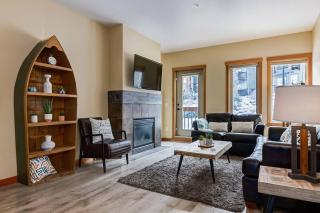 3BR Rockies Condo Heated Pool and Hot Tub - 2