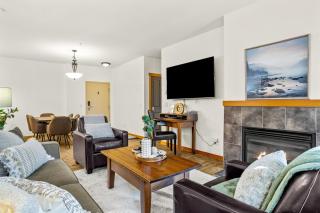 3BR Family Friendly Getaway Pool and Hot Tub - 3