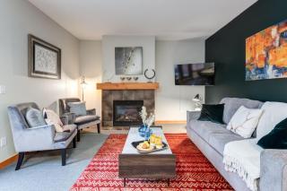 Lovely 2BR Canmore Condo w Heated Pool and Hot Tub - 9