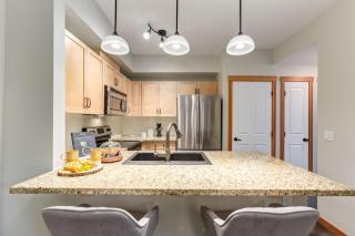 Lovely 2BR Canmore Condo w Heated Pool and Hot Tub - 1