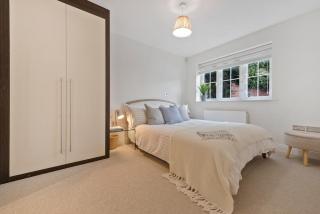 Modern home in Sunninghill - 5