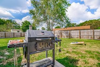 Charming Pensacola Home with Pool and Lanai - Beach Haven - 7