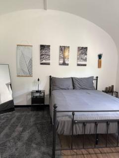 rare hobbit home - Littleton - 8