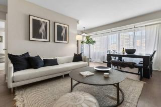 Elevated Minimalist Escape - Free Parking and Metro - The Sutton - 0