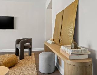 Heritage Meets Modern - Free Parking and Metro - The Lexington - 2