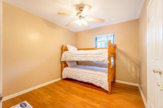 Over The Hill By The Bayou, Thanksgiving Stays Get 50 Gift Card - 2