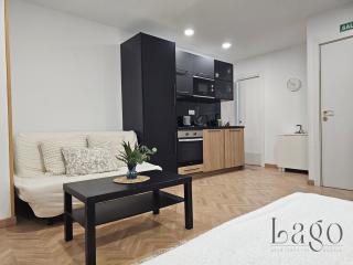 Estudio con Wifi y AC en Centro Sol y Gran via - 1