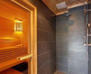 Stunning chalet of 500 sqm - 7