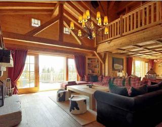 Stunning chalet of 500 sqm - 2