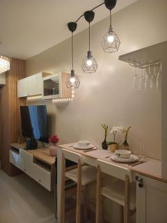 Shore 3 - 2G Luxe Suites - 1