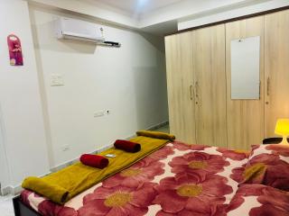 Peaceful 2bhk near AIG Hitech City - 2