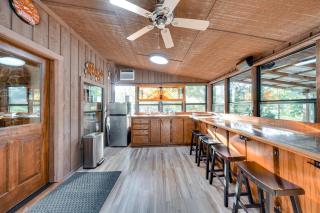 Waterfront Texarkana Cabin Tranquil Acreage - 7