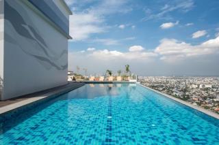 The Retrograde at The Crestmont - 1