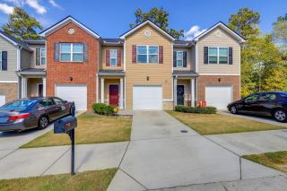 Pets Welcome! Family Townhome with Yard in Atlanta - 6