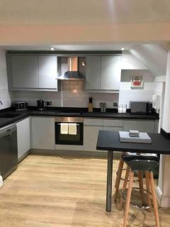 2 Bedroom City Centre Georgian Quarter Apartment - 4