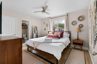 Southern Solace Retreat Game Room Getaway - 3