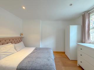 Spear Mews Apartments - 8