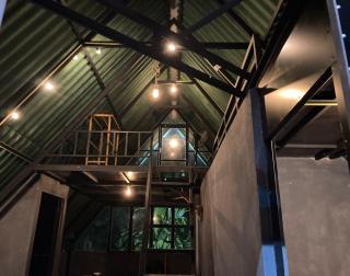 The Black Hut Villa - 8