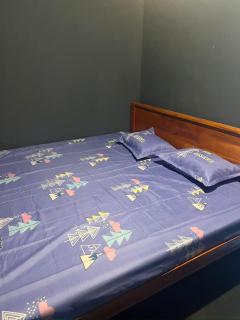 The Black Hut Villa - 4