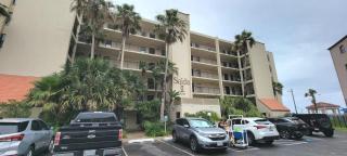Saida Towers II #104 condo - 9