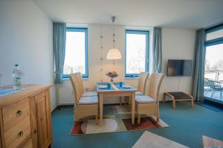 Inselblume 14 - Blaue Ferienwohnung mit Balkon am Südstrand - 4