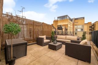 The Penthouse Pause - Soho - by Frankie Says - 5