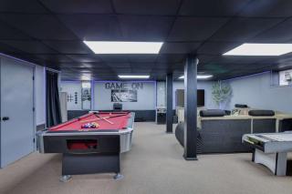 The Playhouse Retreat Large Game Room Fire Pit - 8