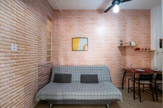 Practical Studio Between Two Subway Stations - 5