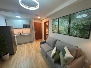 Acomodações completas em prédio com piscina e academia no Centro de Florianópolis - LINs - 2