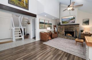 Escape at Beech Mt, Near Ski Resort & Trails - 3