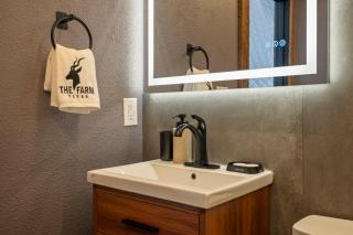 Luxury Glamping Dome on Texas Farm - 5