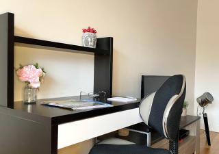 Appartement 60m2 - 6 pers max - dernier étage - Parking gratuit - Paris Montrouge - Métro 4min - spacieux, calme et ensoleillé - Free Wifi - 1