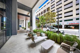 Modern 1-BD Condo in Downtown Miami City Views - 3