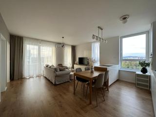 Labutia, self-checkin, parking, AC - 0