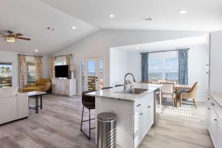 Blue Beak Bungalow - 8