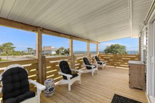 Blue Beak Bungalow - 1